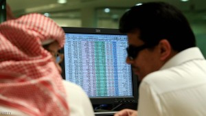 Saudi traders work at a bank in Riyadh on March 19, 2008. Asian stocks soared today after a big bounce on Wall Street as the US Federal Reserve slashed interest rates in a bid to contain a spiralling financial crisis and risk of recession. AFP PHOTO/HASSAN AMMAR (Photo credit should read HASSAN AMMAR/AFP/Getty Images)