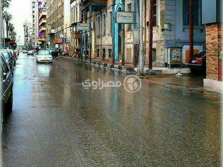 سقوط أمطار على بورسعيد وانتظام العمل بالموانئ